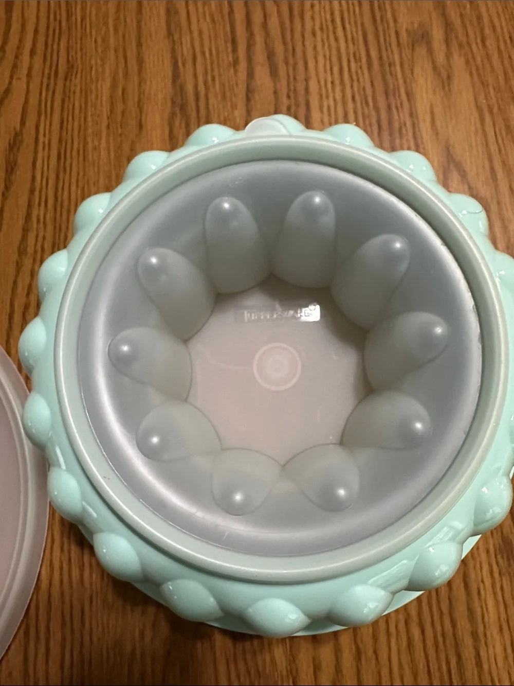 Tupperware Aqua Jello Mold with Frosted Lif